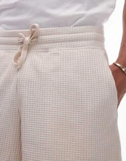 Topman Classic Fit Waffle Short In Ecru For Men -Daily Wardrobe Shop 206006358 5