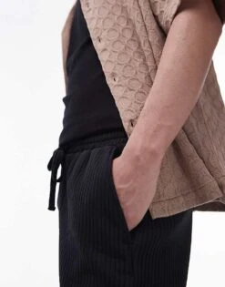 Topman Plisse Shorts In Black For Men -Daily Wardrobe Shop 206022957 3