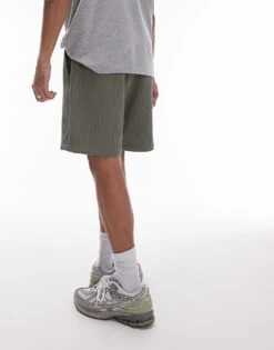 Topman Plisse Shorts In Khaki For Men 10 Topman Plisse Shorts In Khaki For Men -Daily Wardrobe Shop 206208416 3