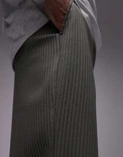 Topman Wide Leg Plisse Trousers In Khaki For Men -Daily Wardrobe Shop 206208532 3