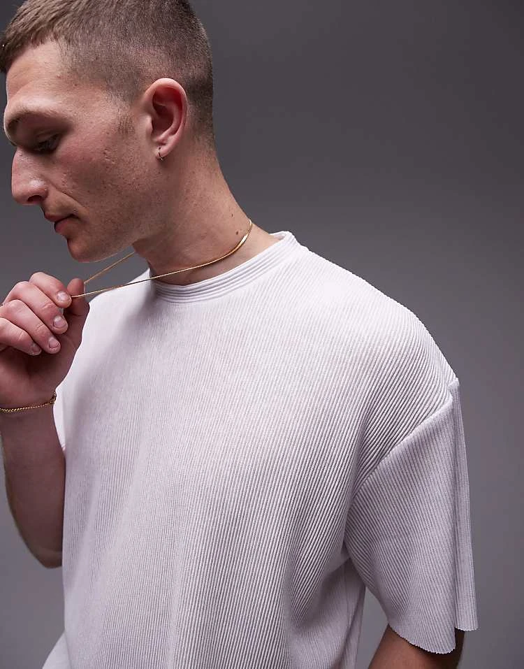 Topman Oversize Fit Plisse T-shirt In White For Men 5 Topman Oversize Fit Plisse T-shirt In White For Men - Image 3