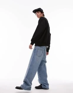 Topman Oversized Fit Sweatshirt With Letter Chenille Embroidery In Black For Men 10 Topman Oversized Fit Sweatshirt With Letter Chenille Embroidery In Black For Men -Daily Wardrobe Shop 208194284 4